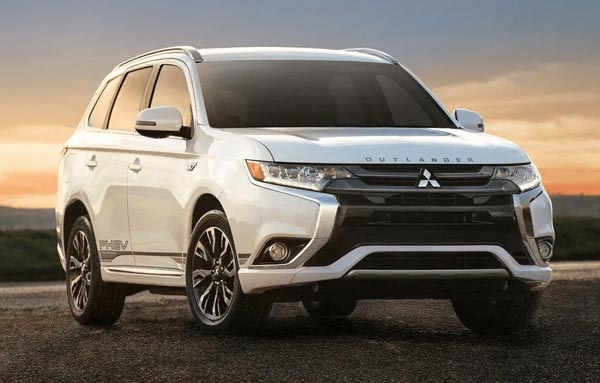 mitsubishi-outlander-phev-bekasi